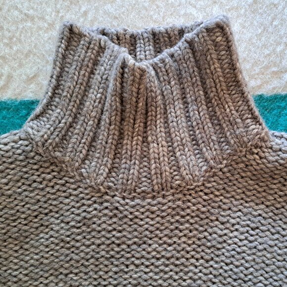 Aritzia Brown Turtleneck Sweater - Picture 3 of 7